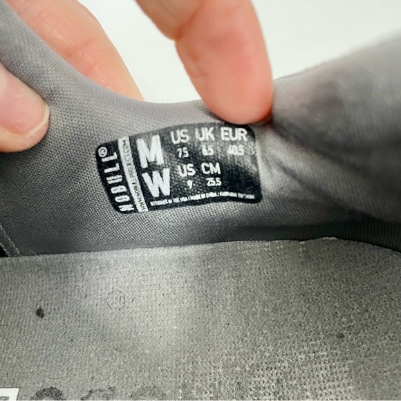 Nobull Women’s Gum Ripstop Runner- Arctic Grey Athletic Workout Unisex M:7.5 W:9 - Picture 8 of 9